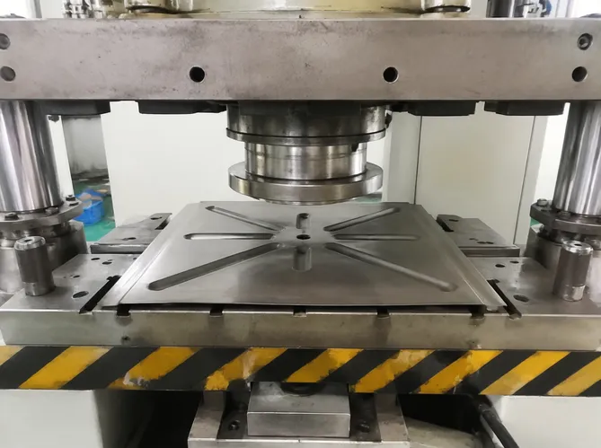 200-ton hydraulic press forming reinforcement ribs on stage stand base plate