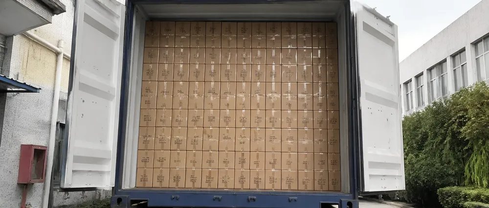 40HQ container packed with mini LED DJ light master cartons showing high unit density