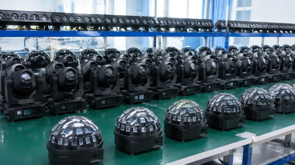 Compact moving heads and derby effects for mobile DJ distributors